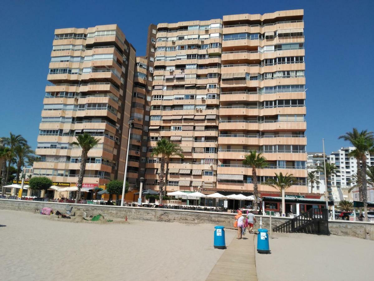 Apartment First Line Beach เอลกัมเปโญ ภายนอก รูปภาพ